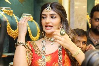 Sreeleela Inaugurates CMR Jewellery Showroom